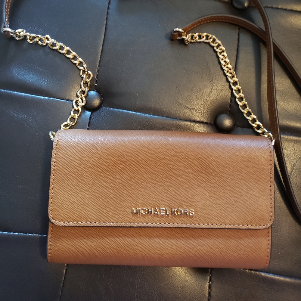 Michael kors crossbody handbag